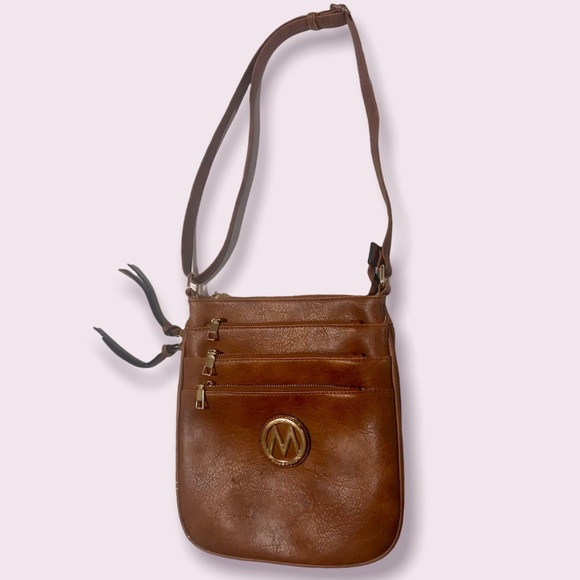 MKF Collection / Mia K. Women’s Expandable Crossbody messenger Bag - Picture 10 of 12